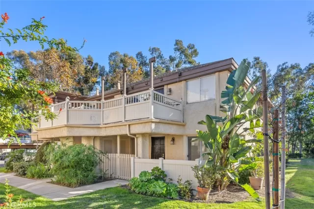 MLS: OC23222664 Condo For Sale