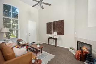 Photo #3: OC23222686 Listing 