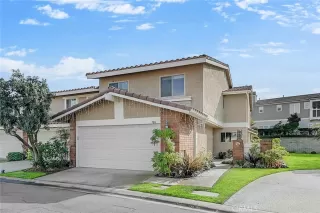 Photo #1: OC23222916 Listing