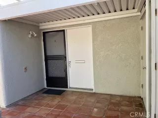 Photo #3: OC23222953 Listing