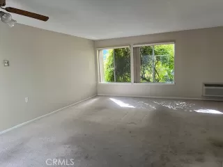 Photo #5: OC23222953 Listing