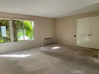 Photo #6: OC23222953 Listing