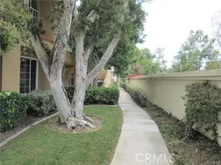 Photo #2: OC23223033 Listing 