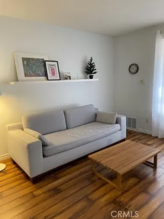 Photo #4: OC23223033 Listing 