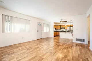 Photo #5: OC23223113 Listing 