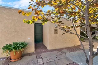 Photo #1: OC23223177 Listing 