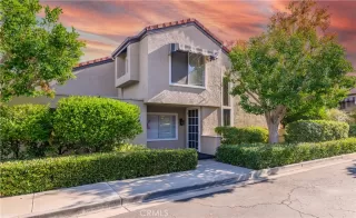 Photo #1: OC23223300 Listing