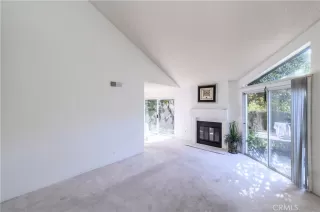 Photo #3: OC23223300 Listing