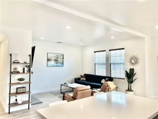 Photo #6: OC23223324 Listing 