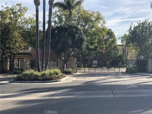 MLS: OC23223440 Condo For Sale