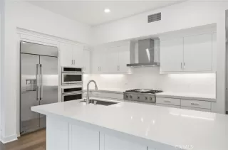 Photo #1: OC23223610 Listing 