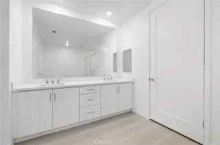 Photo #6: OC23223610 Listing 