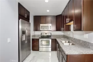 Photo #2: OC23223696 Listing 