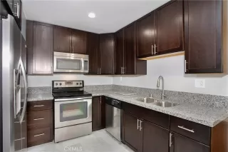 Photo #3: OC23223696 Listing 