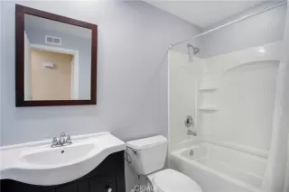 Photo #4: OC23223696 Listing 