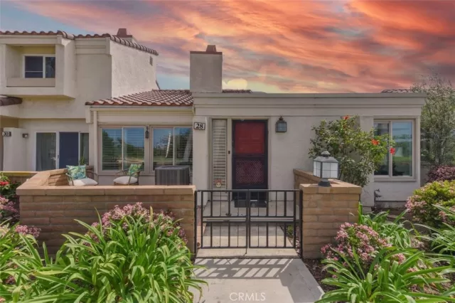 MLS: OC23224697 Condo For Sale