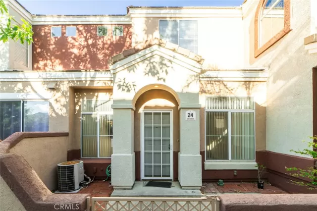 MLS: OC23225042 Condo For Sale