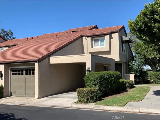 MLS: OC23225272 Condo For Sale