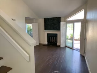 Photo #6: OC23225272 Listing 