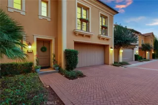 Photo #2: OC23225291 Listing