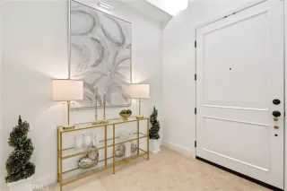 Photo #5: OC23225291 Listing