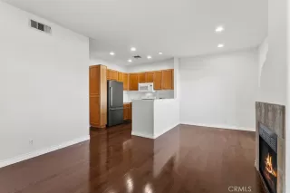 Photo #2: OC23225489 Listing 