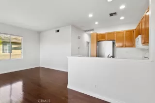 Photo #3: OC23225489 Listing 