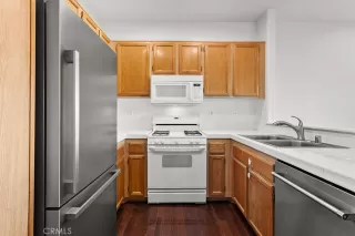 Photo #4: OC23225489 Listing 