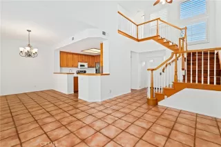 Photo #3: OC23225604 Listing 