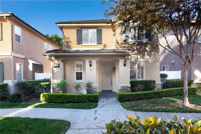 MLS: OC23225804 Condo For Sale