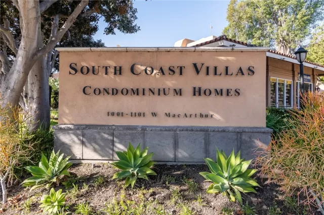 MLS: OC23226163 Condo For Sale