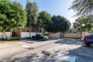 Photo #2: OC23226163 Listing 