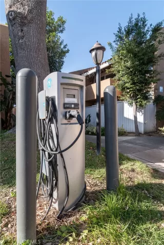 Photo #4: OC23226163 Listing 