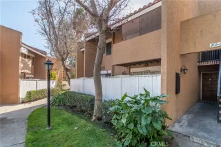 Photo #6: OC23226163 Listing 