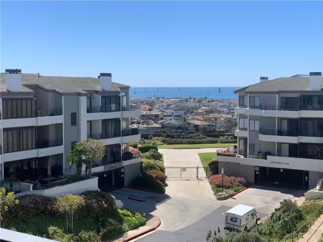 MLS: OC23226498 Condo For Sale
