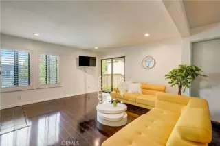 Photo #2: OC23226890 Listing 