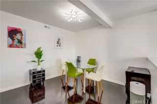 Photo #6: OC23226890 Listing 