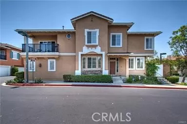 MLS: OC23226990 Condo For Sale