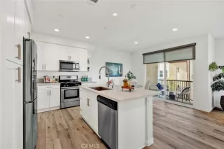 Photo #3: OC23227526 Listing 