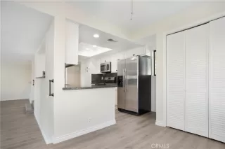 Photo #5: OC23227536 Listing