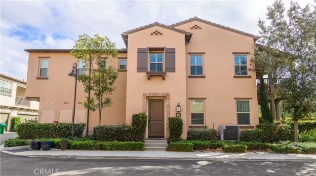 MLS: OC23227902 Condo For Sale