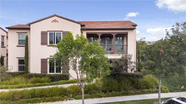 MLS: OC23227909 Condo For Sale