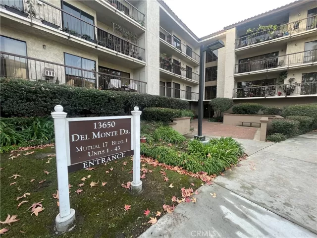 MLS: OC23228074 Condo For Sale