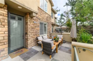 Photo #3: OC23228427 Listing 