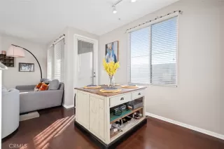 Photo #3: OC23228544 Listing 