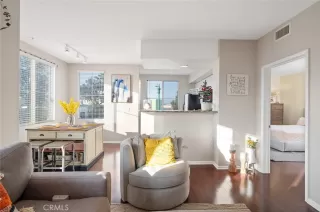 Photo #4: OC23228544 Listing 