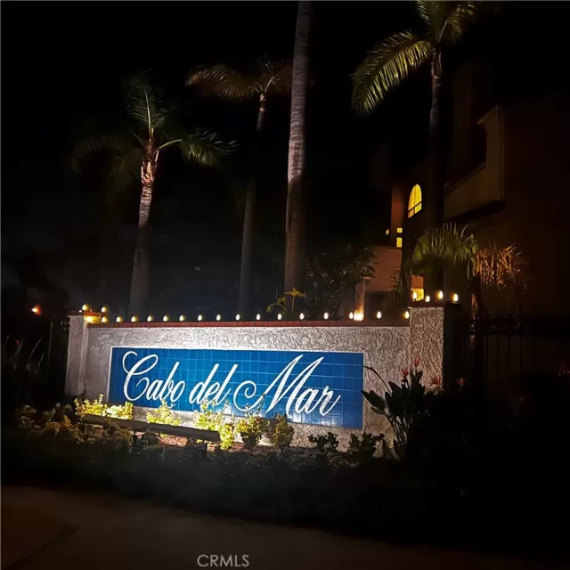 MLS: OC23228555 Condo For Sale