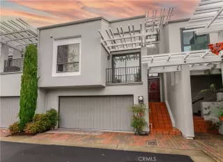 Photo #1: OC23229208 Listing 