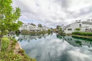 Photo #4: OC23229208 Listing 