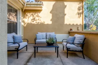 Photo #2: OC23229334 Listing 